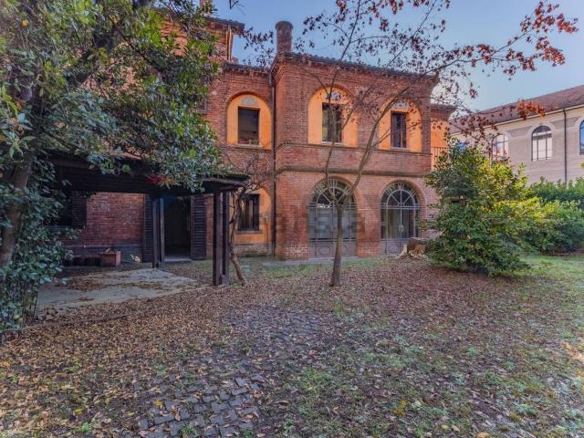 Casa in vendita a Centro, Gallarate