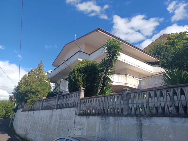 Casa in vendita a Laureana Cilento, Campania