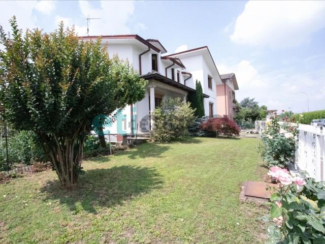 Casa in vendita a Besurica, Piacenza