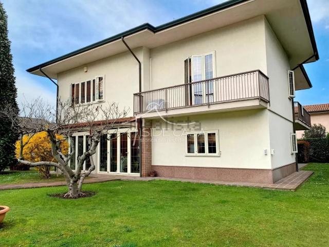 Casa in vendita a Marcaria, Mantova