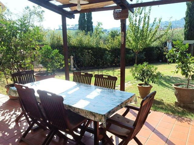 Casa in vendita a Carmignano, Seano