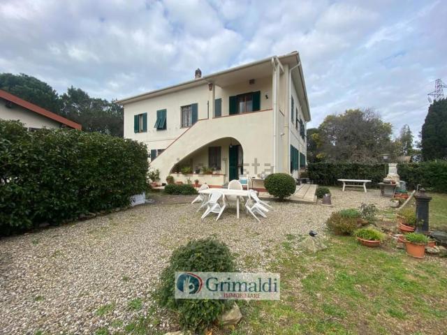 Casa in vendita a Livorno, Toscana