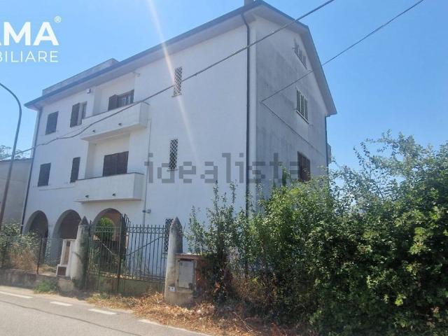 Casa in vendita a Nepezzano, Teramo
