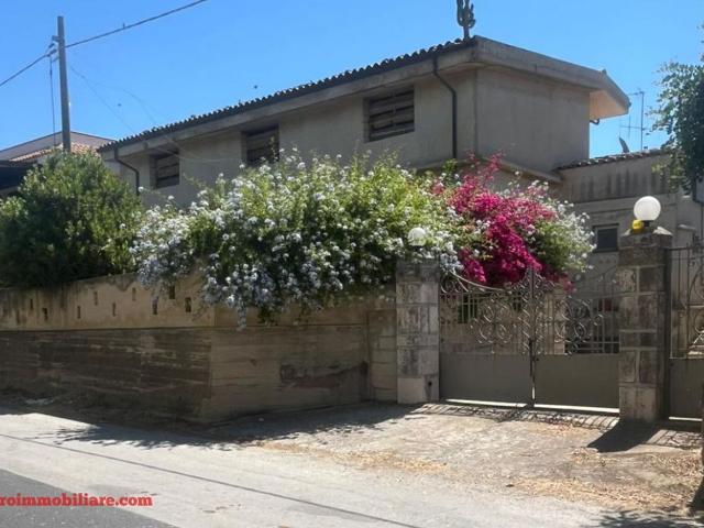 Casa in vendita a Genovese, Cava D'aliga