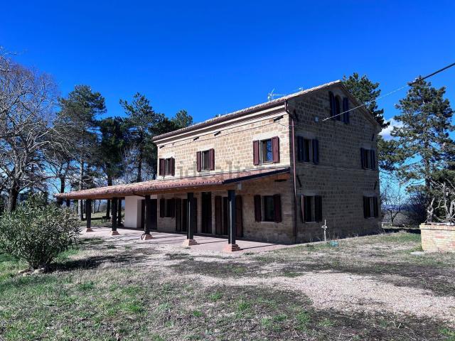 Casa in vendita a Marche, Macerata