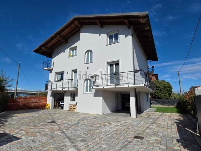 Casa in vendita a Bra, Cuneo