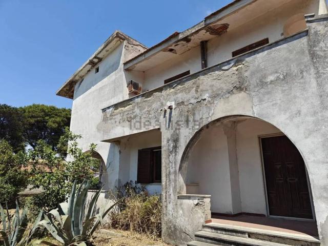 Casa in vendita a Mondragone, Caserta