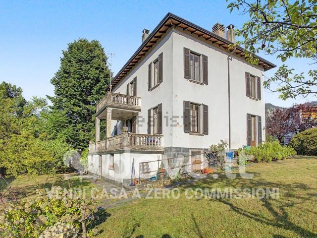 Casa in vendita a Musadino, Porto Valtravaglia