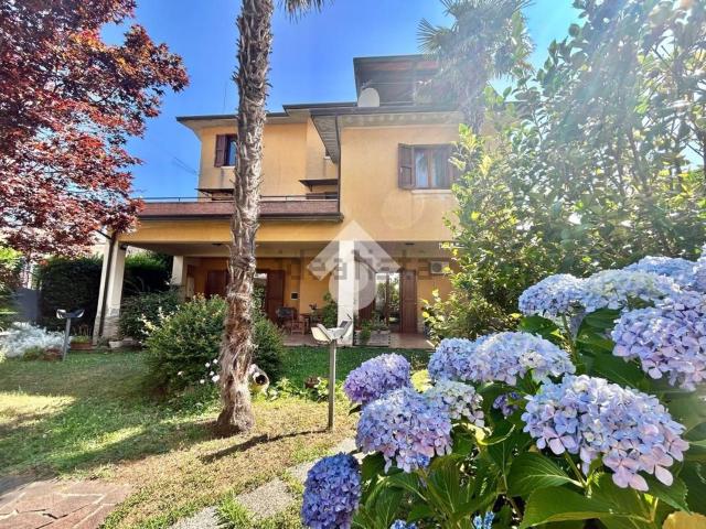 Casa in vendita a Cervinara, Campania