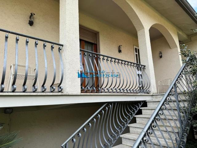 Casa in vendita a Debbia, Montignoso