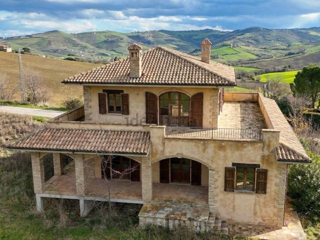 Casa in vendita a Pineto, Teramo