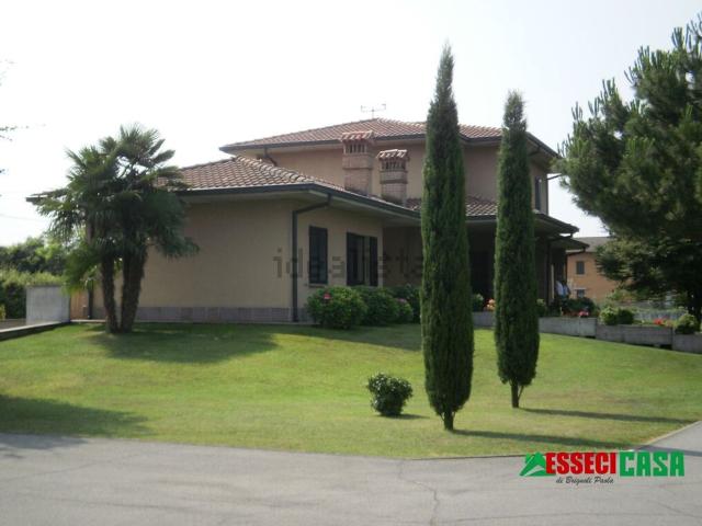 Casa in vendita a Casirate D'adda, Lombardia