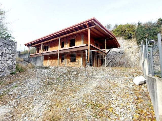 Casa in vendita a Comunità montana della valle Camonica, Malegno