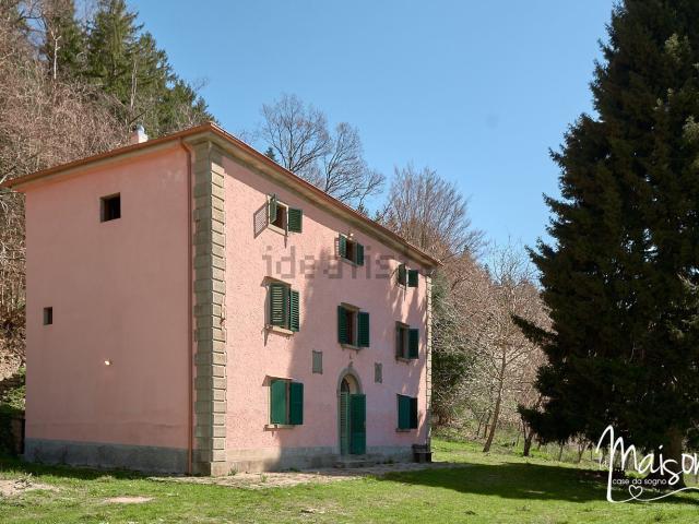 Casa in vendita a Tobbiana, Montale