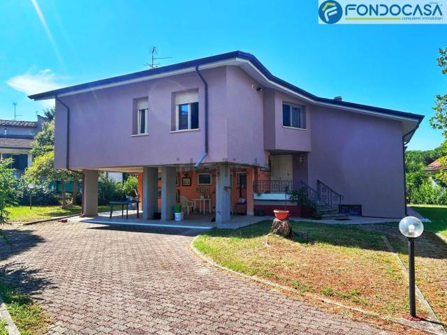 Casa in vendita a Massarosa, Toscana