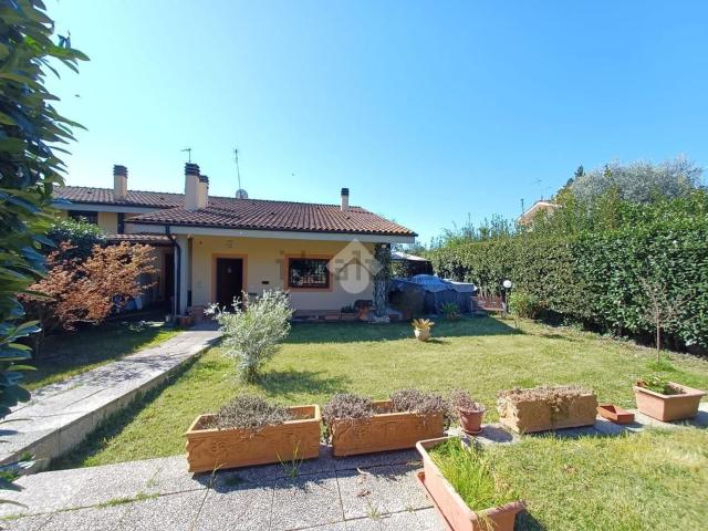 Casa in vendita a Nepi, Lazio