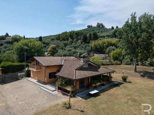 Casa in vendita a Massarosa, Toscana