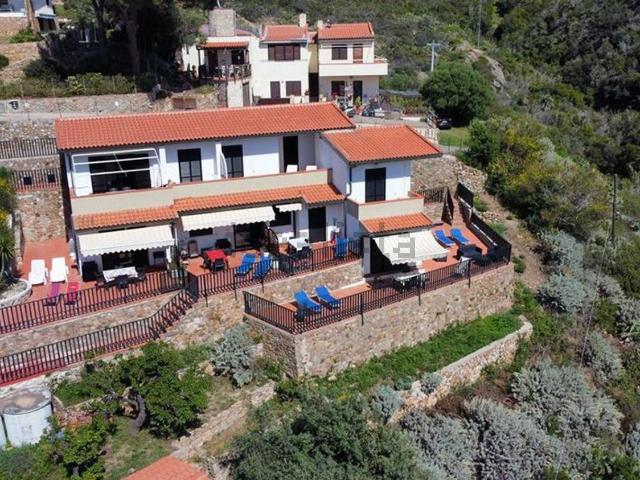 Casa in vendita a Isola del Giglio, Giglio Campese