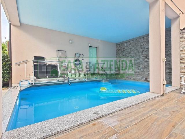 Casa in vendita a Inzago, Lombardia