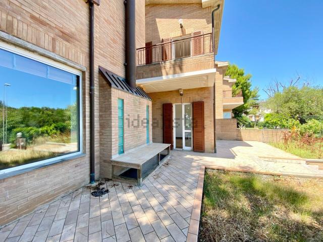 Casa in vendita a Pietralacroce, Ancona