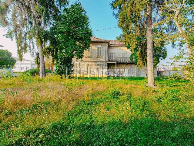 Casa in vendita a Albonese, Lombardia
