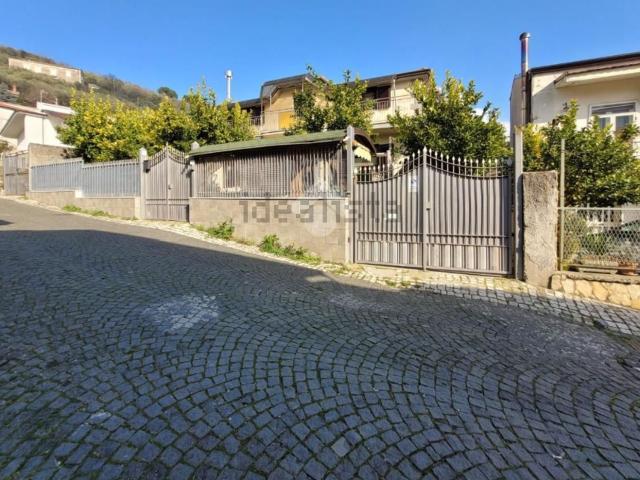 Casa in vendita a Santa Caterina, Airola