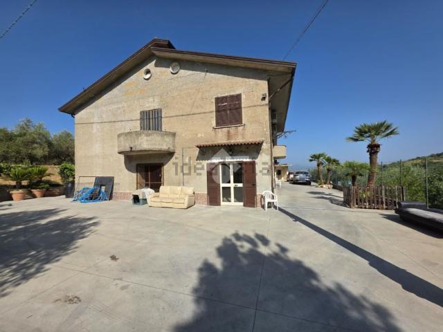 Casa in vendita a San Lorenzello, Campania