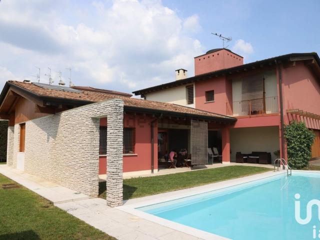 Casa in vendita a Castel Goffredo, Lombardia
