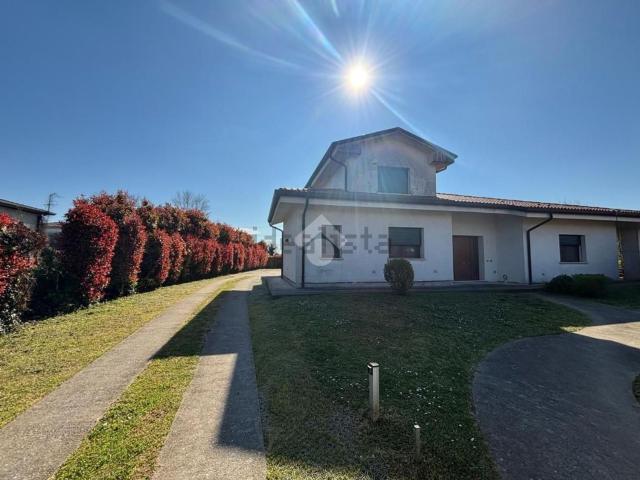 Casa in vendita a Pozzonovo, Veneto