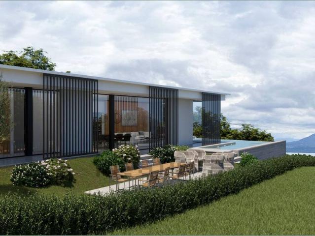 Casa in vendita a Meina, Novara