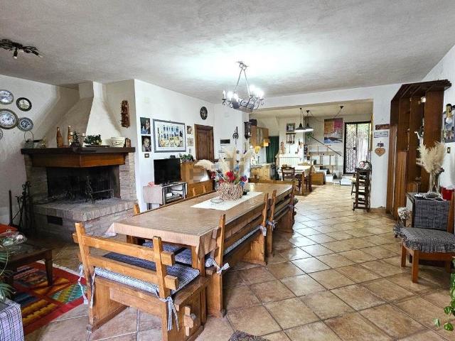 Casa in vendita a Castel Giorgio, Umbria