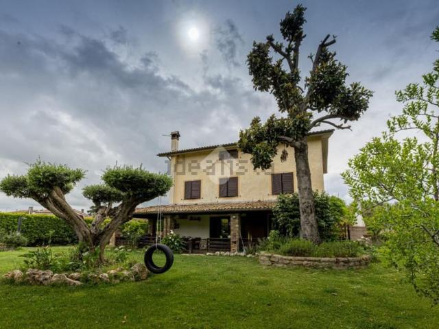 Casa in vendita a Anguillara Sabazia, Roma Capitale