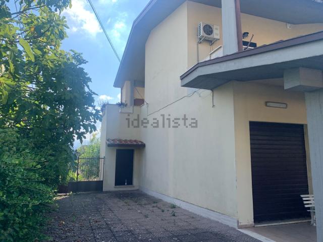 Casa in vendita a Canneto Sabino, Fara in Sabina