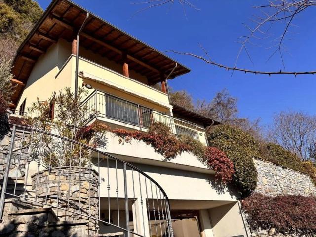 Casa in vendita a Tremezzina, Lombardia