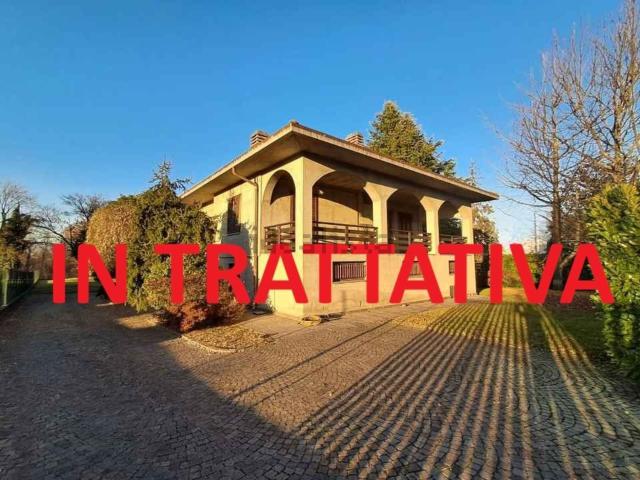 Casa in vendita a Inarzo, Lombardia