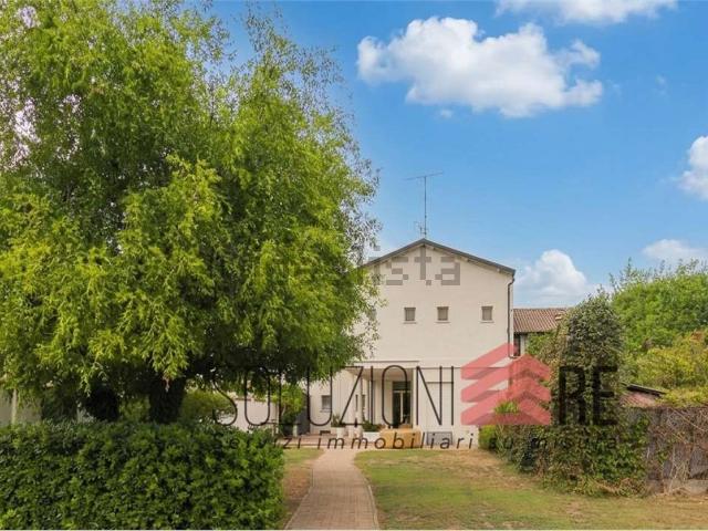 Casa in vendita a Piemonte, Novara