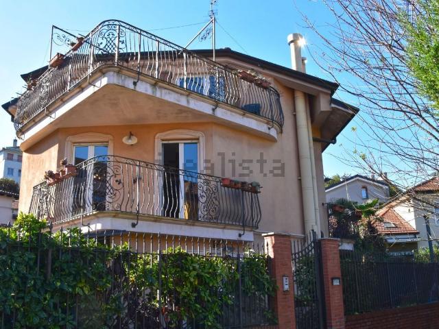 Casa in vendita a Municipio 2, Milano