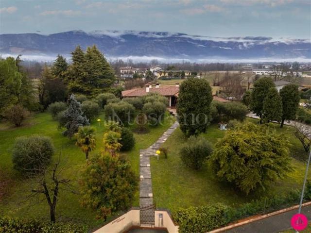Casa in vendita a Ronche, Sacile