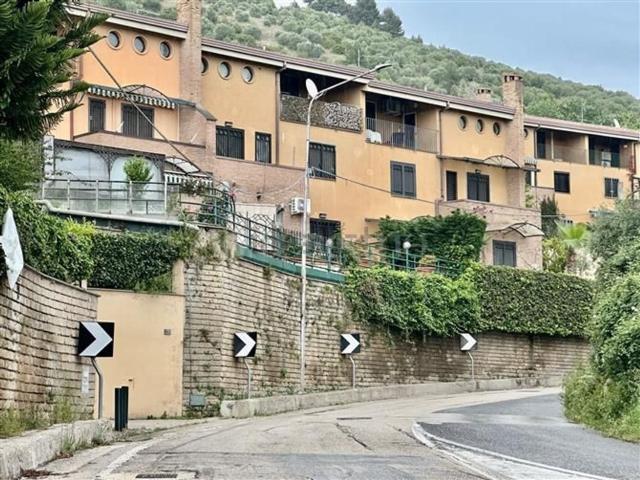 Casa in vendita a Mezzano, Caserta