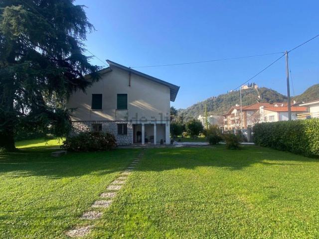 Casa in vendita a Marostica, Veneto