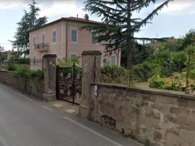 Casa in vendita a Vetralla, Lazio