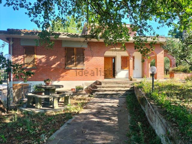 Casa in vendita a Bucine, Toscana