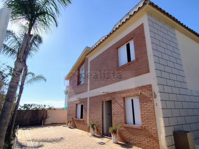 Casa in vendita a Vittoria, Sicilia
