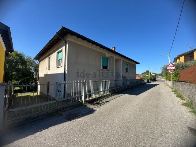 Casa in vendita a Fignano, Gavirate
