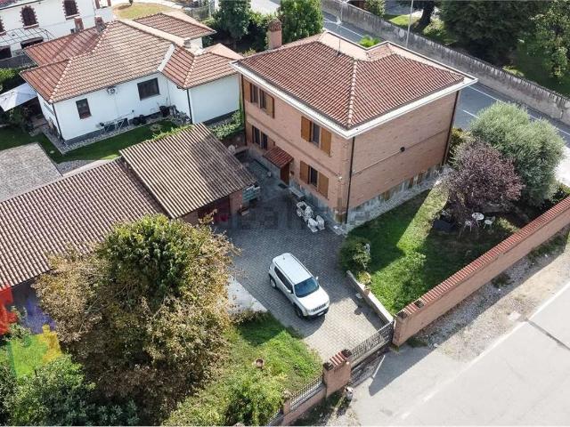 Casa in vendita a Motta Visconti, Milano