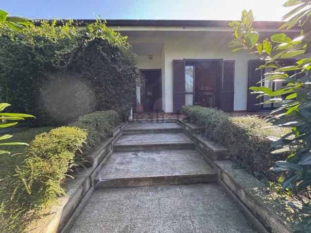 Casa in vendita a Lainate, Milano