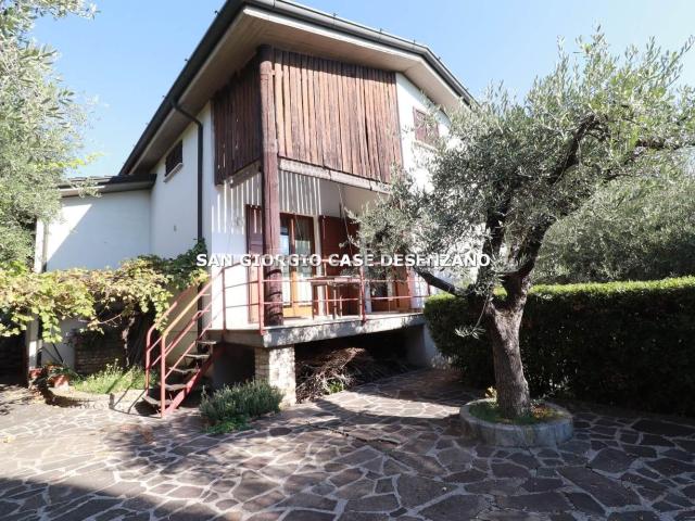 Casa in vendita a Lonato del Garda, Brescia