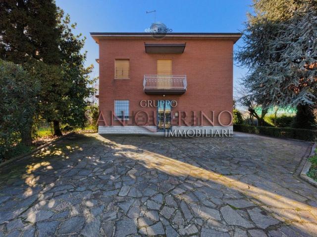 Casa in vendita a Unione dei comuni del Distretto Ceramico, Maranello