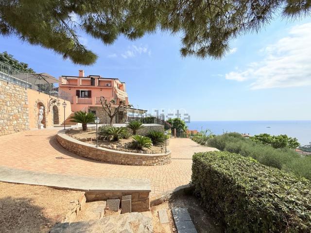 Casa in vendita a Poggio di Sanremo, San Remo