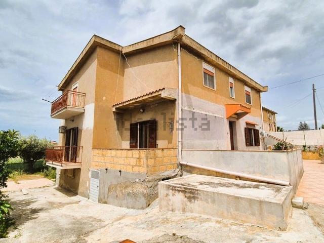 Casa in vendita a Agrigento, Sicilia